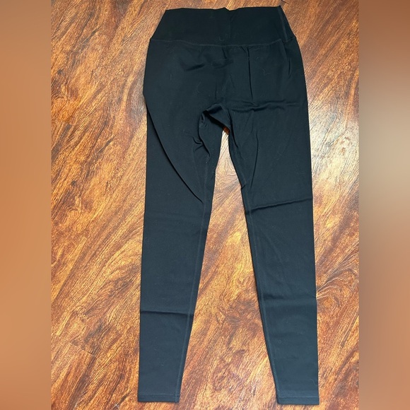 Alphalete Leggings Black With Black Lettering See Measurments For Sizing - Picture 1 of 5